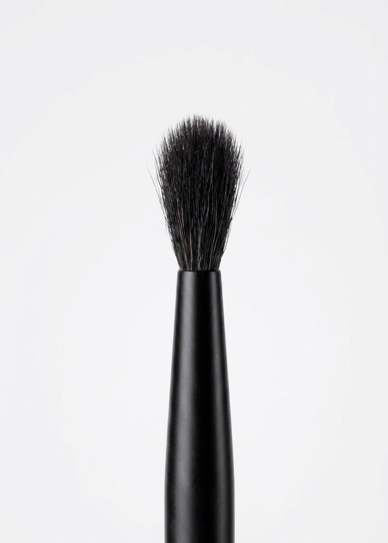 Brush Nº100 · The Sculptor · Artisan Eye Brush