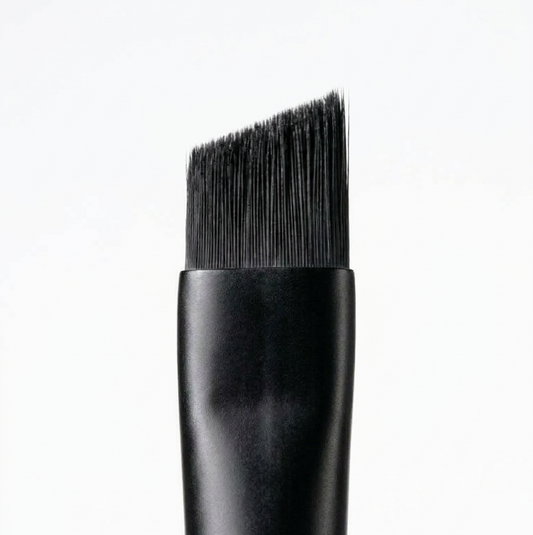 Brush Nº107 · The Blade · Precision Eye Brush