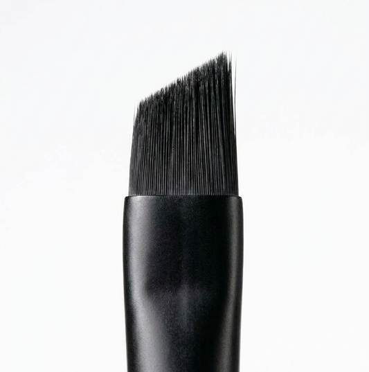 Brush Nº106 · The Mini Blade · Precision Eye Brush