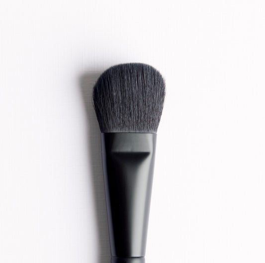 Brush Nº16 · The Base Brush · Artisan Face Brush